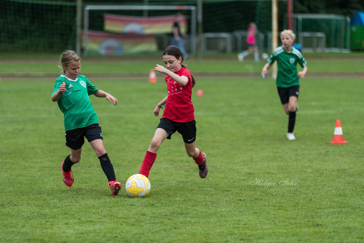 Bild 811 - Loewinnen Cup